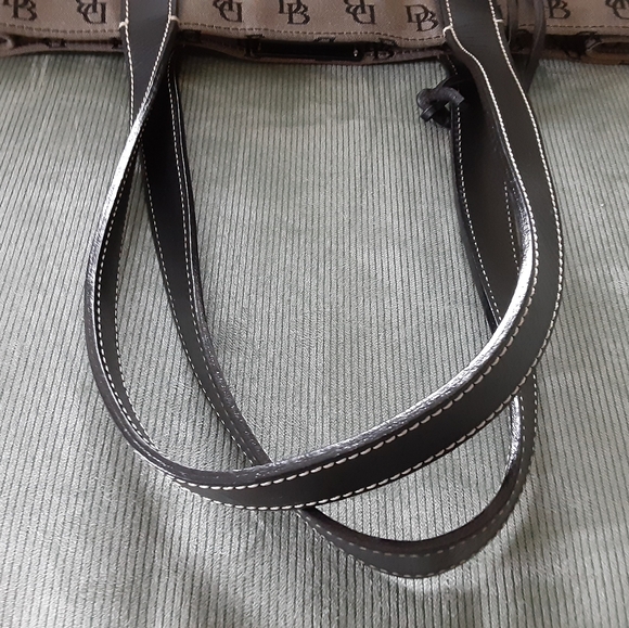 Dooney & Bourke Handbag - Picture 5 of 9